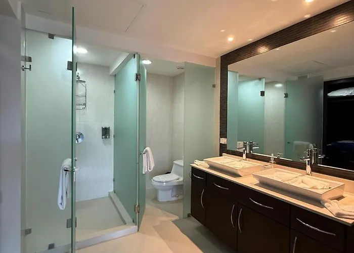 New Casa Paradise Ocean View Apts