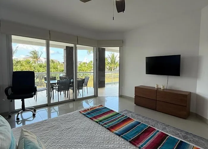 Apartment New Casa Paradise Ocean View Apts *
